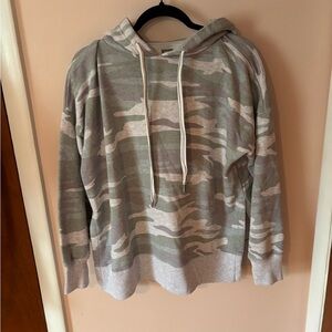 Aerie Camo Hoodie Small Casual Comfort